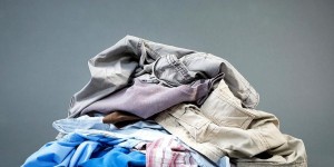 What are the advantages and disadvantages of clothing fabric knowledge (what are the books with the most complete knowledge of clothing fabrics)