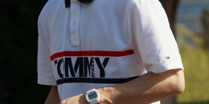 Customized cultural shirts for summer (is it better to wear a T-shirt or a Polo?)