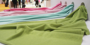 What kind of fabric is cationic fabric (advantages and disadvantages of cationic fabric)