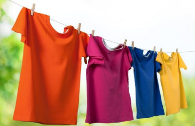 What to do if the T-shirt collar is deformed (it’s best to collect these 7 tips for caring for clothes first)